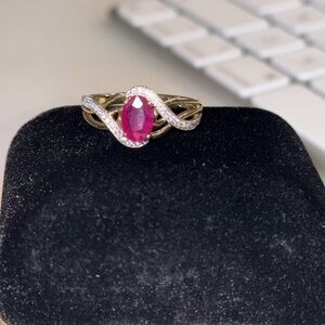 Natural Ruby & Gold Ring ✨